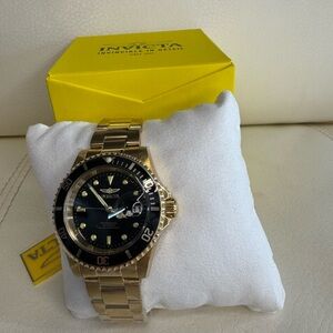 Invicta 26975 Gold Black Face with Gold Bracelet